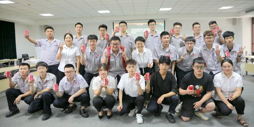 2020屆頂崗實習(xí)生座談會在國茂股份精彩進行